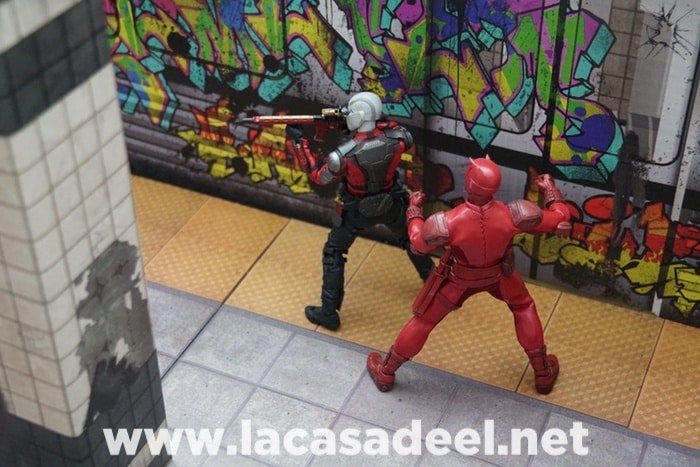 Extreme-Sets Subway Terminal Pop-Up Diorama