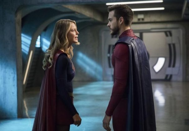 Mon-El y Supergirl