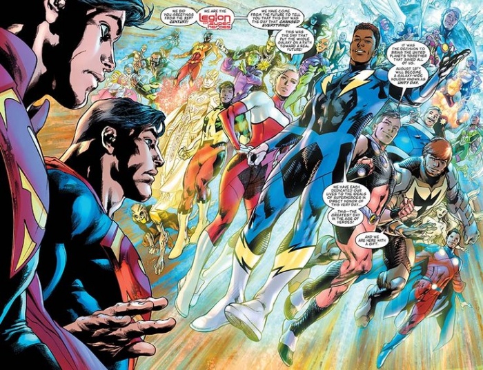 Superboy se presenta ante su nuevo equipo de superhéroes