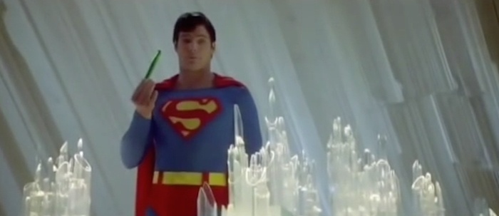 Microsoft prueba un disco duro de cristal con Superman 1 Superman - cristales de la Fortaleza de la Soledad