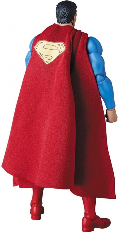 Así luce la figura del Superman poseido que vimos en Batman: Silencio 8 Batman: Silencio, MAFEX, Superman