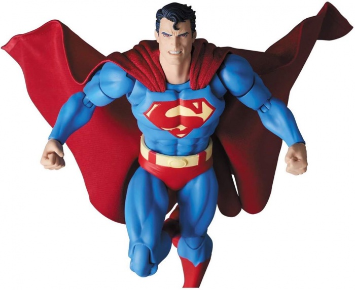 Así luce la figura del Superman poseido que vimos en Batman: Silencio 11 Batman: Silencio, MAFEX, Superman