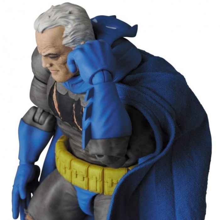 MAFEX nos trae una figura articulada del Batman de Frank Miller