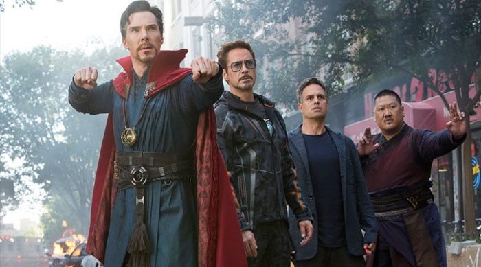 Doctor Strange, Iron Man, Bruce Banner y Wong en Vengadores: Infinity War