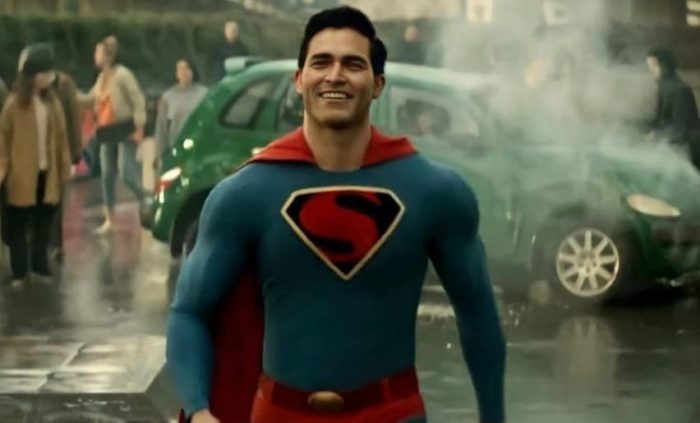 DC Comics - traje de Superman