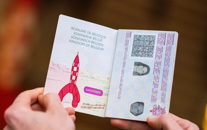 Pasaporte belga Tintín Objetivo la Luna