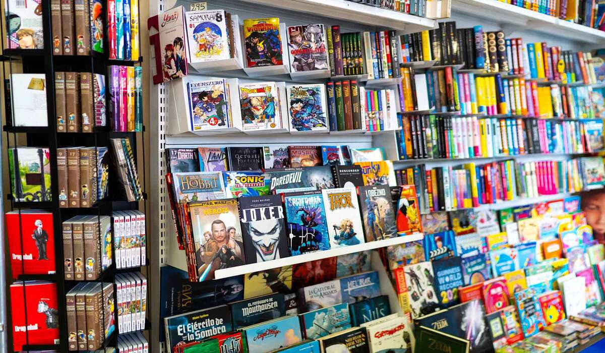 CARTAS UNO: SUPER MARIO [JUEGO]  Akira Comics - libreria donde comprar  comics, juegos y libros online