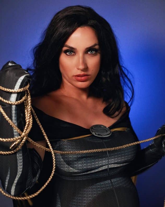 Cosplay de Lois Lane de Tierra 3 - DC - Universo DC - Superwoman