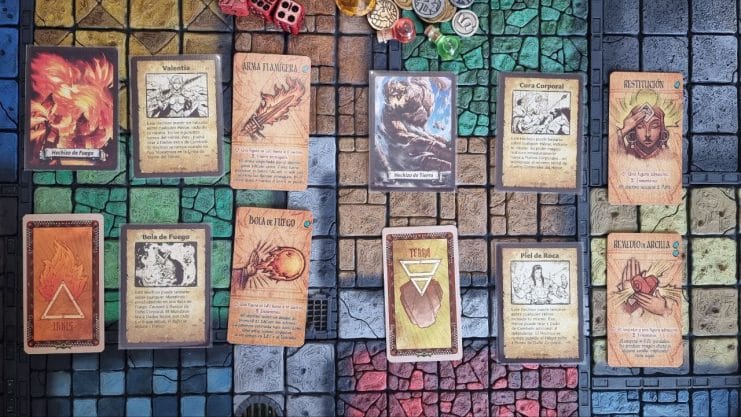 TseuQuest vs Heroquest: cartas y fichas de personaje