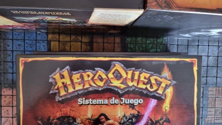 TseuQuest vs Heroquest: caja, tablero, libros y pantalla
