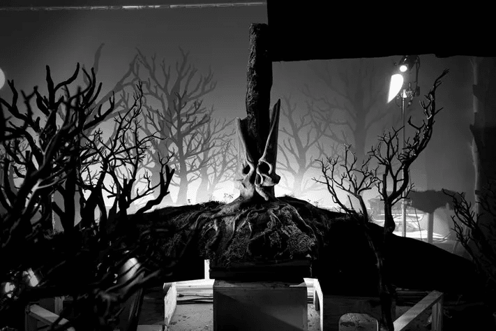 Tim Burton vuelve a sus raíces con una joya stop-motion en Miércoles temporada 2