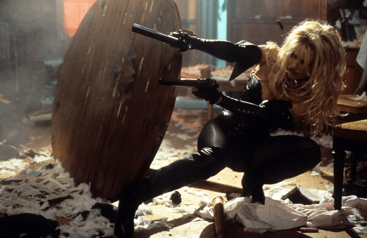 Pamela Anderson prepara el regreso de Barb Wire en televisión