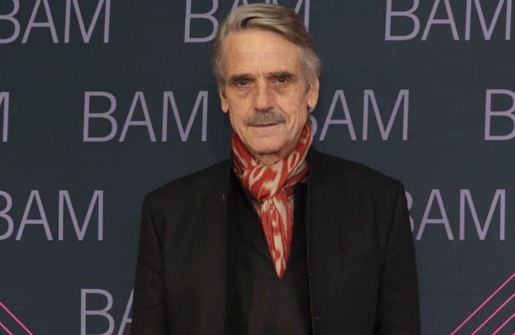 Reboot de Highlander, Jeremy Irons se suma al reparto con un papel clave