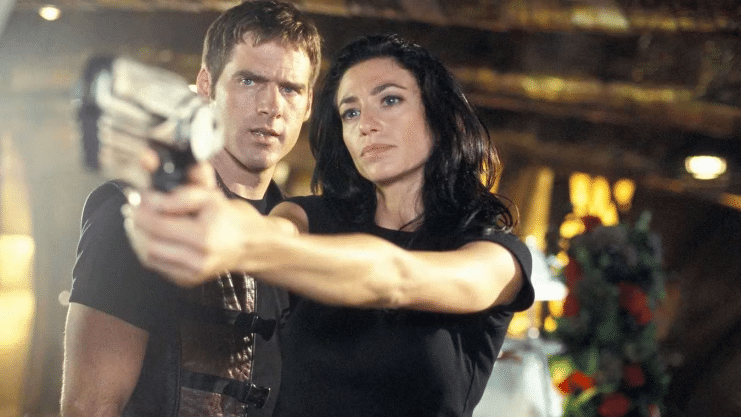 Claudia Black vuelve a encender el motor de Farscape