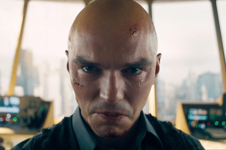 Nicholas Hoult deja escapar lo que nadie esperaba sobre Man of Tomorrow