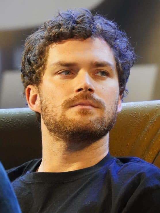 Marvel mueve ficha con Iron Fist y podría traer de vuelta al Hombre Purpura de David Tennant