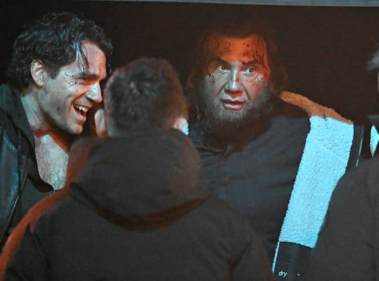 Las primeras imágenes del rodaje de Highlander enfrentan a Henry Cavill y Dave Bautista