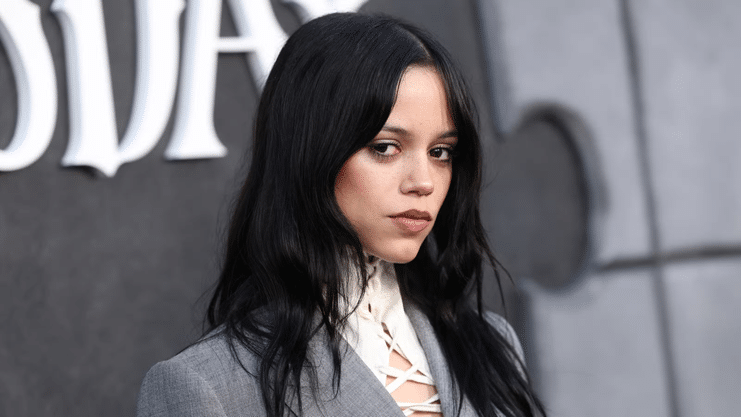 Winona Ryder se incorpora en la 3ª temporada de Miércoles y Jenna Ortega revela el extraño secreto de su personaje